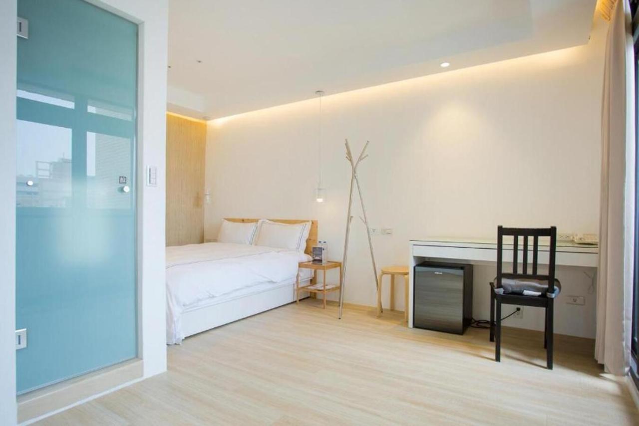 Mini West Hotel Ταϊχούνγκ Εξωτερικό φωτογραφία