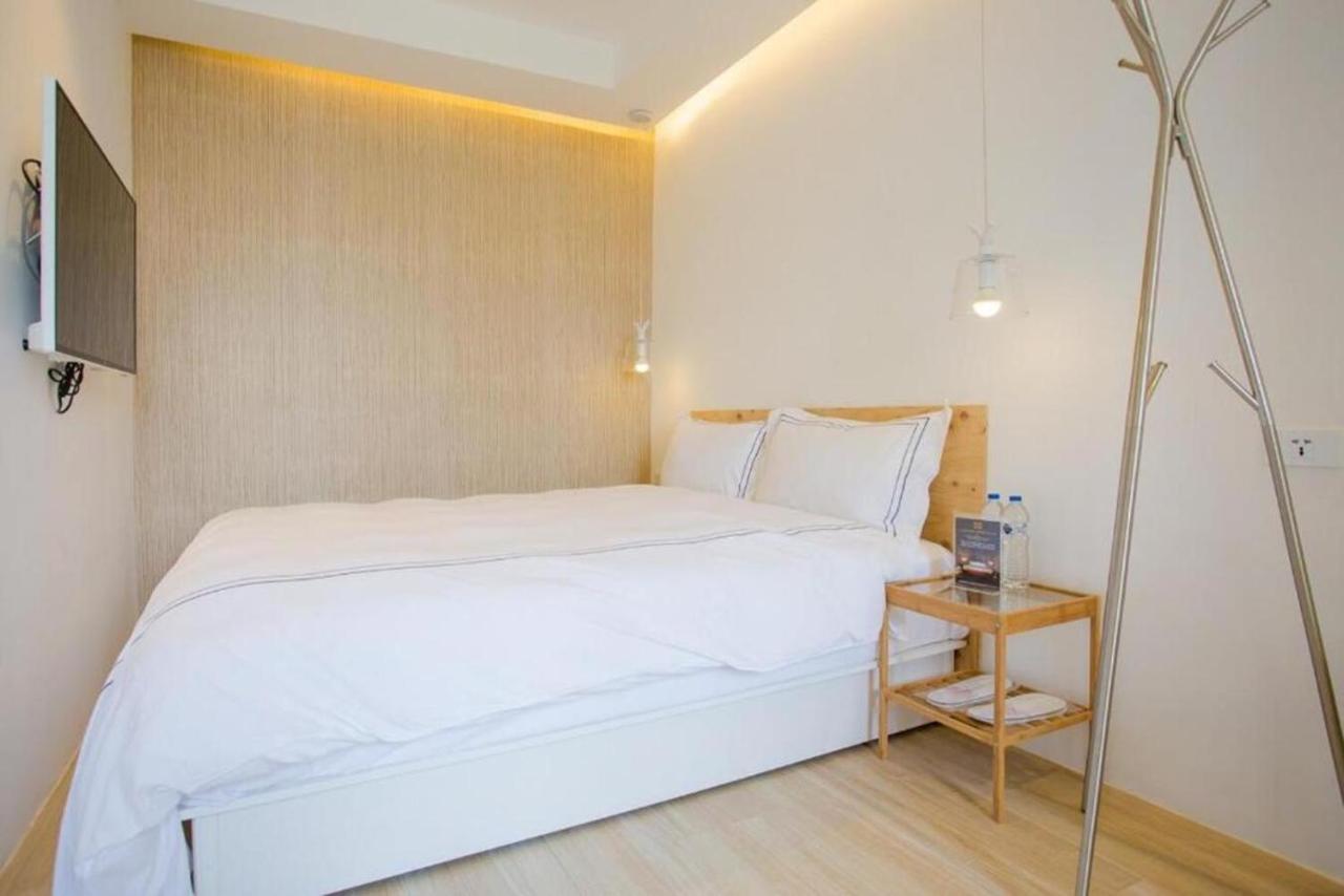 Mini West Hotel Ταϊχούνγκ Εξωτερικό φωτογραφία
