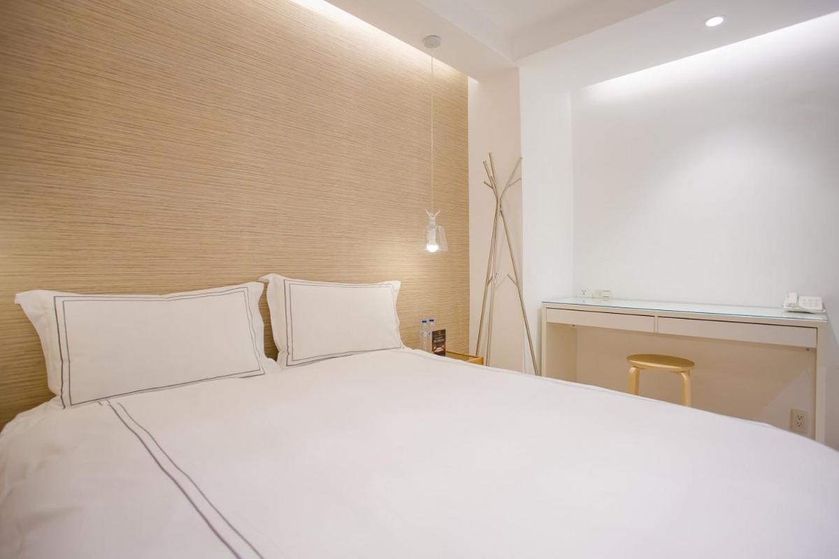 Mini West Hotel Ταϊχούνγκ Εξωτερικό φωτογραφία