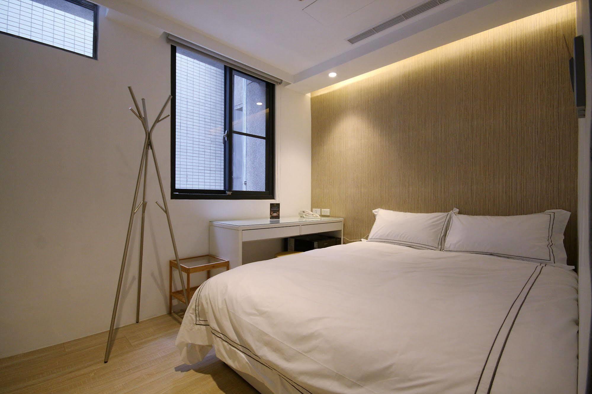 Mini West Hotel Ταϊχούνγκ Εξωτερικό φωτογραφία